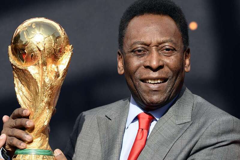 Pele là cái tên duy nhất từng 3 lần nâng cúp vô địch World Cup